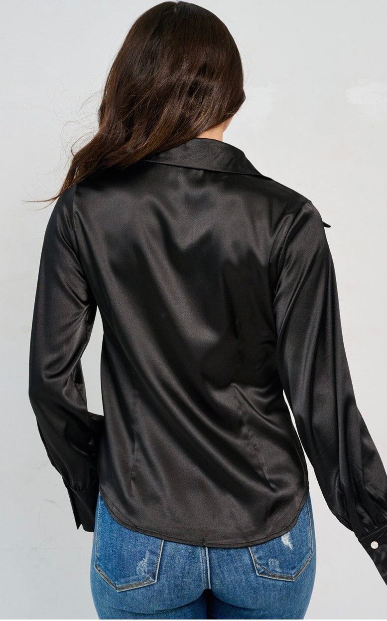 WOMEN'S LONG SLEEVE BUTTON CLOSURE SILK BLOUSE